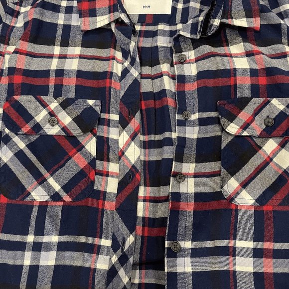 Women's WindRiver Button Down Shirt - Picture 2 of 4